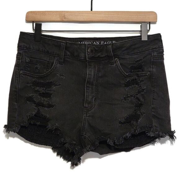 American Eagle High Rise Shortie Distressed Stretch Black Denim Short Size 8 - Picture 2 of 11